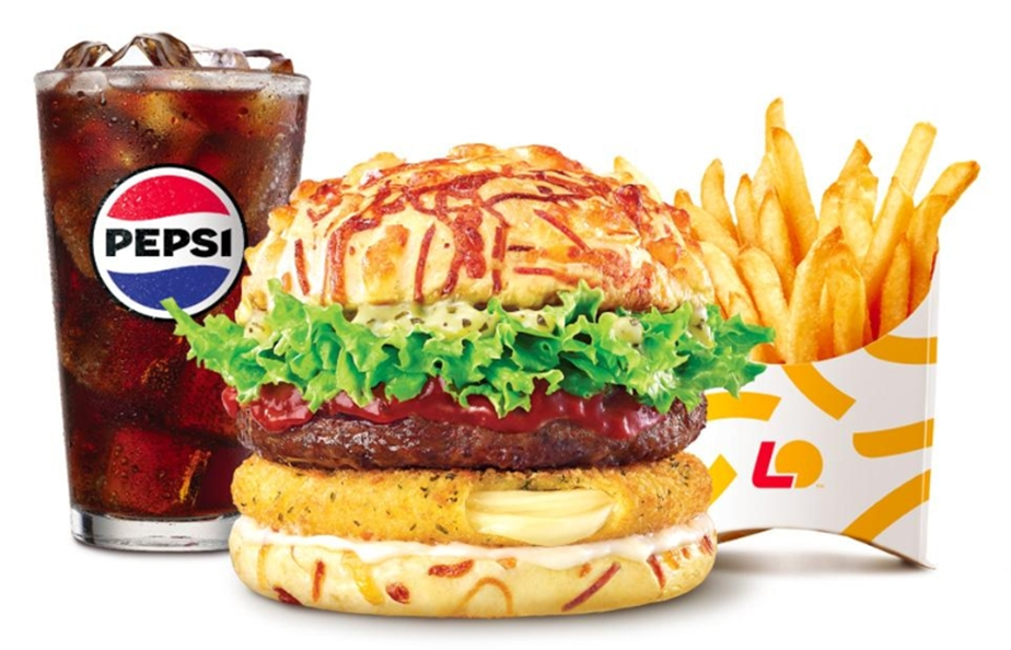 롯데리아 대표메뉴 중 하나인 모짜렐라버거세트 토마토바질